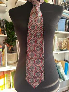 Lazarus Vintage Red Blue Geometric Pattern All Silk Necktie